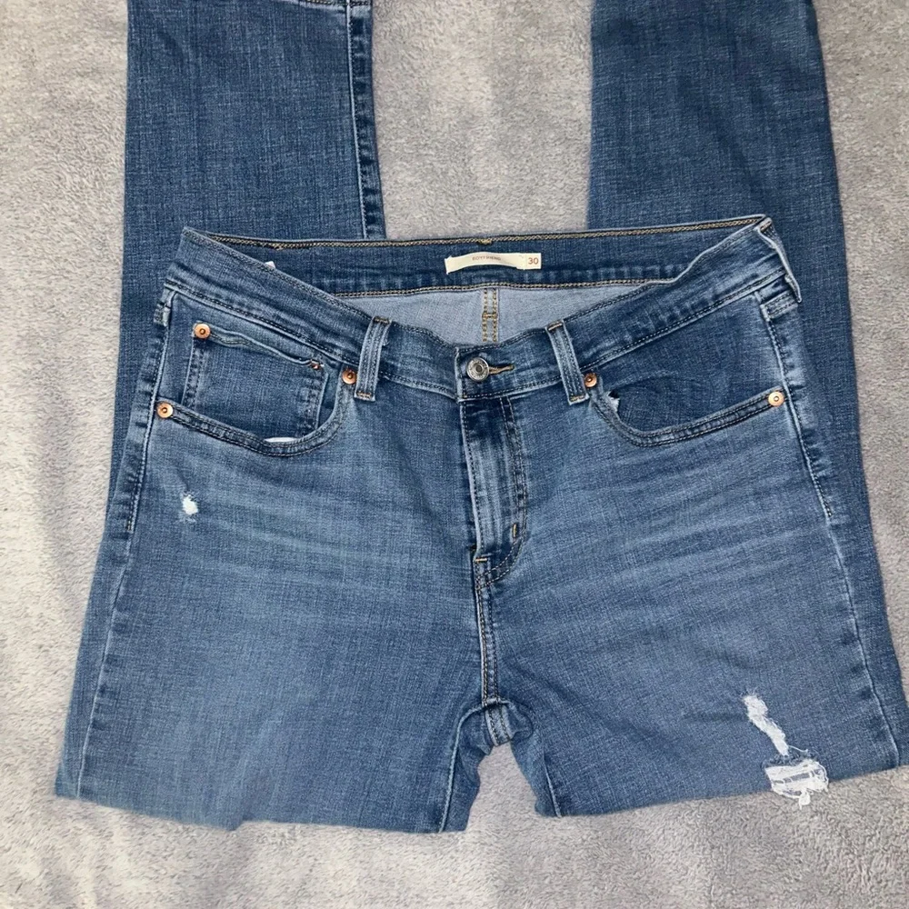 Levi's Women's Blue Boyfriend Jeans - Picture 1 of 5